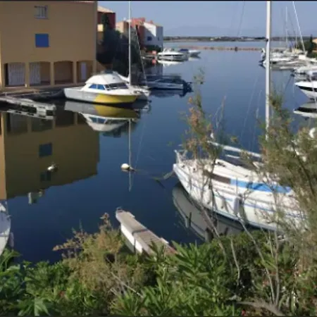 Sur La Marina Apartman *